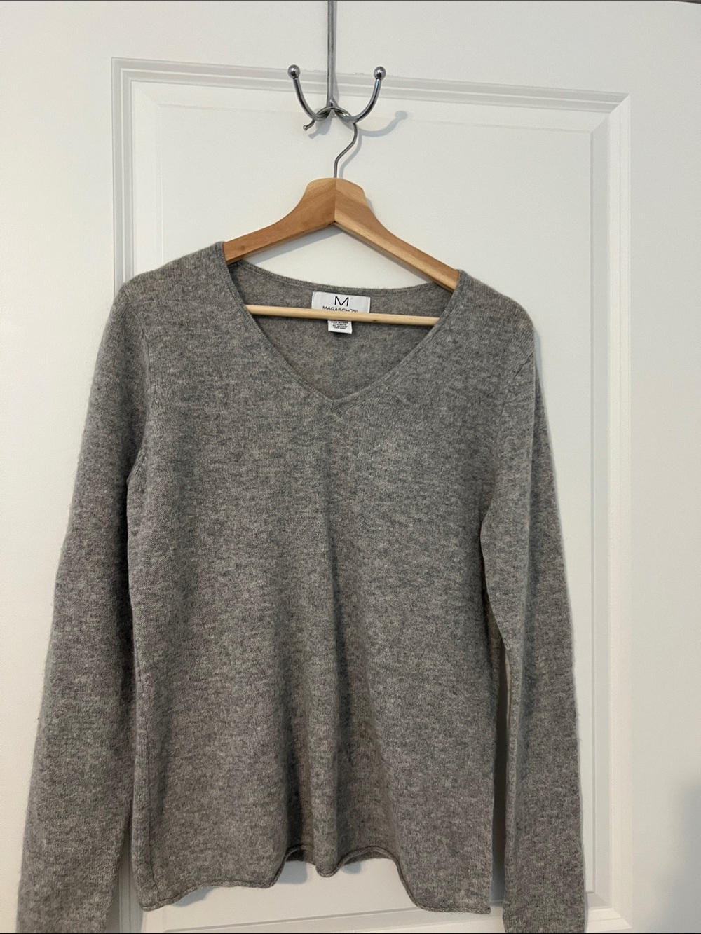 Magashoni sweater.